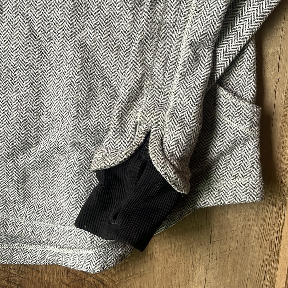 Lululemon Jacket - Picture 4 of 8